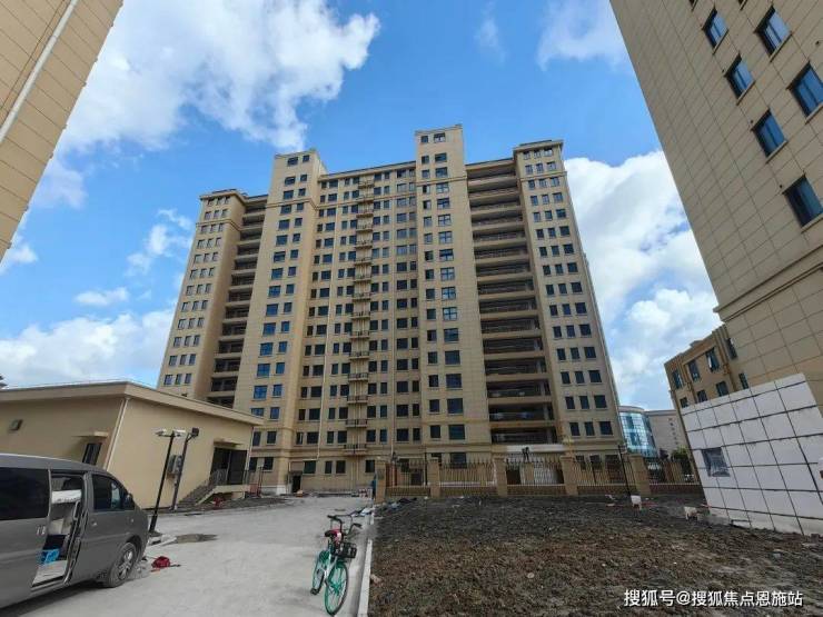 溢泽华庭二期 (上海周浦)首页网站-2025楼盘评测_溢泽华庭二期 最新价格配套户型丨最新房价+户型图+环境+配套+资讯+地铁距离+售楼处电话+一房一价(图6)