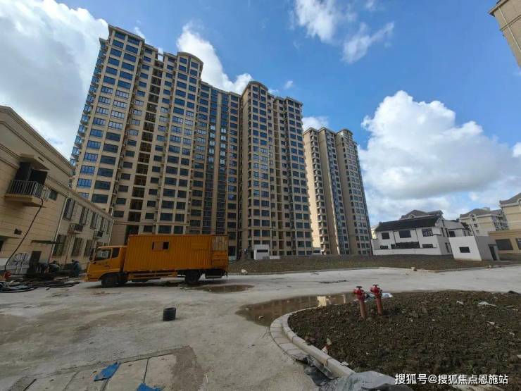 溢泽华庭二期 (上海周浦)首页网站-2025楼盘评测_溢泽华庭二期 最新价格配套户型丨最新房价+户型图+环境+配套+资讯+地铁距离+售楼处电话+一房一价(图8)